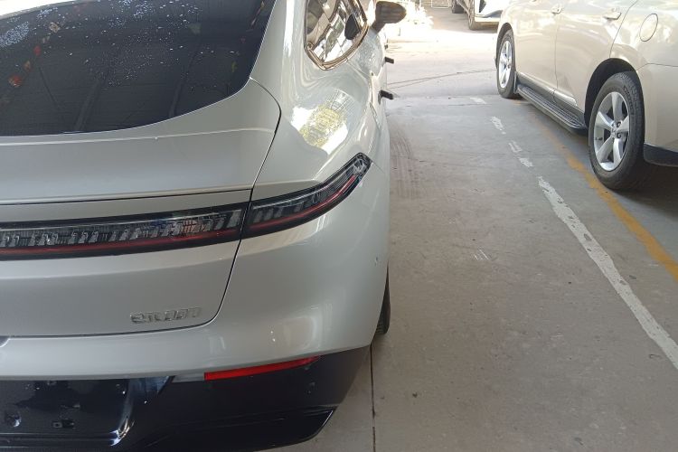 东风奕派 eπ007 2025款 纯电 565四驱Max领航版车身外观9