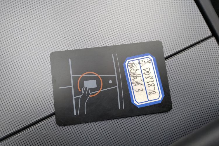 特斯拉 Model 3 2025款 后轮驱动版中控内饰7001