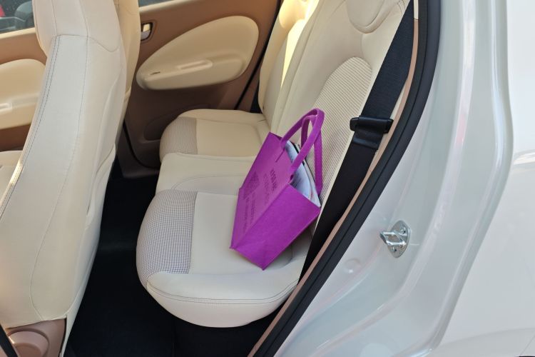 五菱汽车 宏光MINIEV 2025款 四门版 进阶款中控内饰21