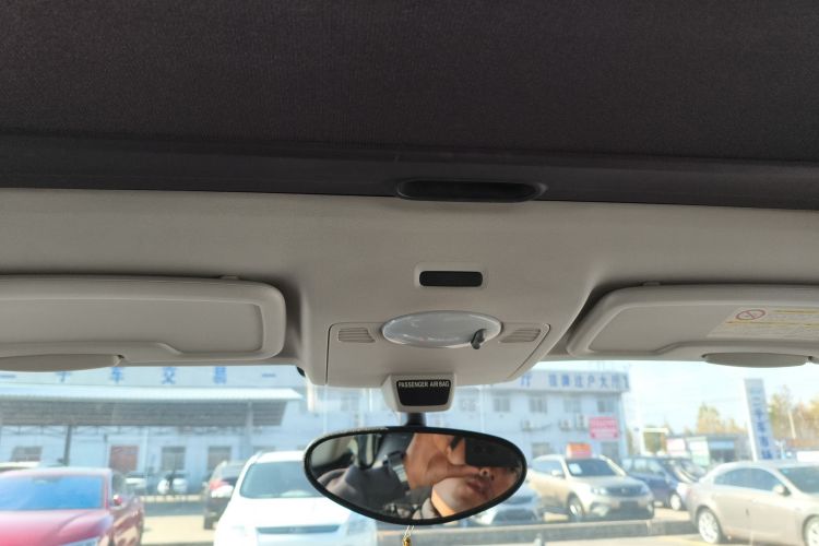 smart fortwo 2012款 1.0 MHD 硬顶舒适版中控内饰22