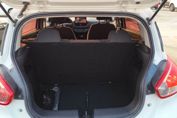 宝骏310 2016款 1.2L 手动超值型局部细节23