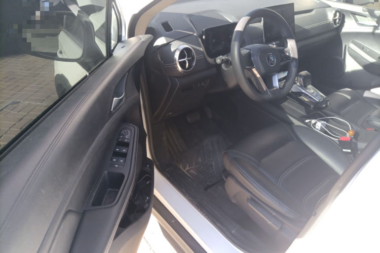 比亚迪 元新能源 2019款 EV535 智联领潮型中控内饰20