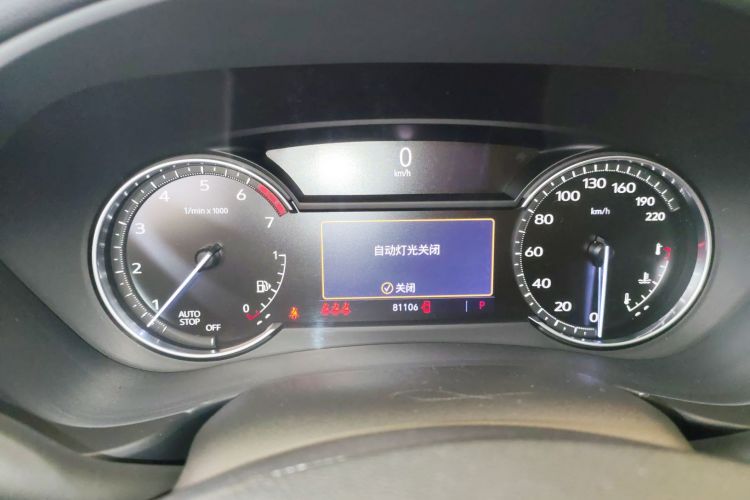 凯迪拉克XT4 2021款 28T 两驱领先型中控内饰14