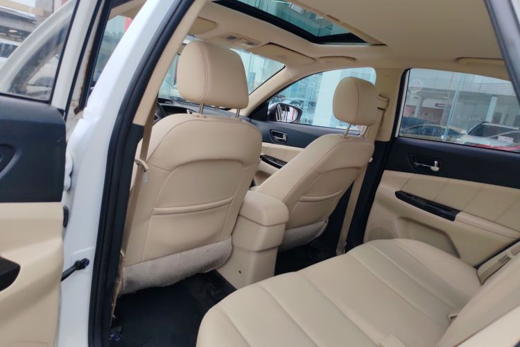 长安 逸动 2015款 1.6L 手动豪华型 国V中控内饰22