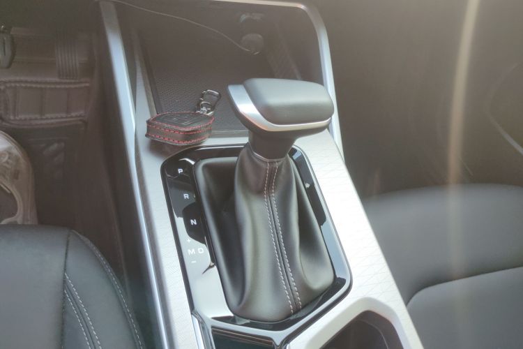 吉利汽车 帝豪 2025款 第4代 1.5L CVT尊贵型局部细节18