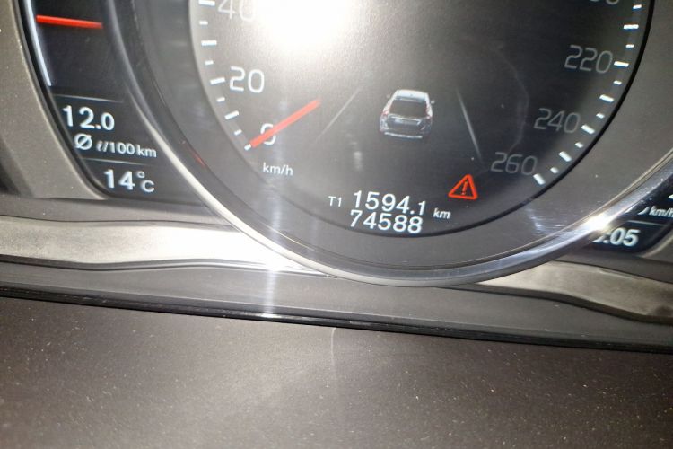 沃尔沃XC60 2017款 T5 AWD 智远升级版中控内饰15