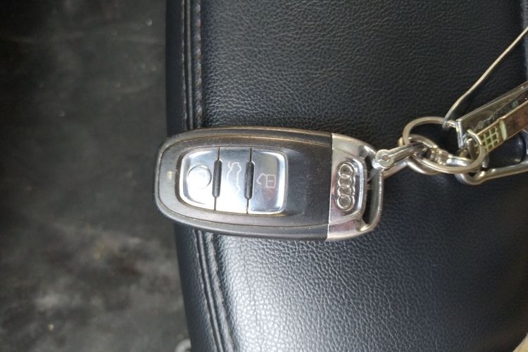 奥迪Q5 2013款 40 TFSI 进取型中控内饰11