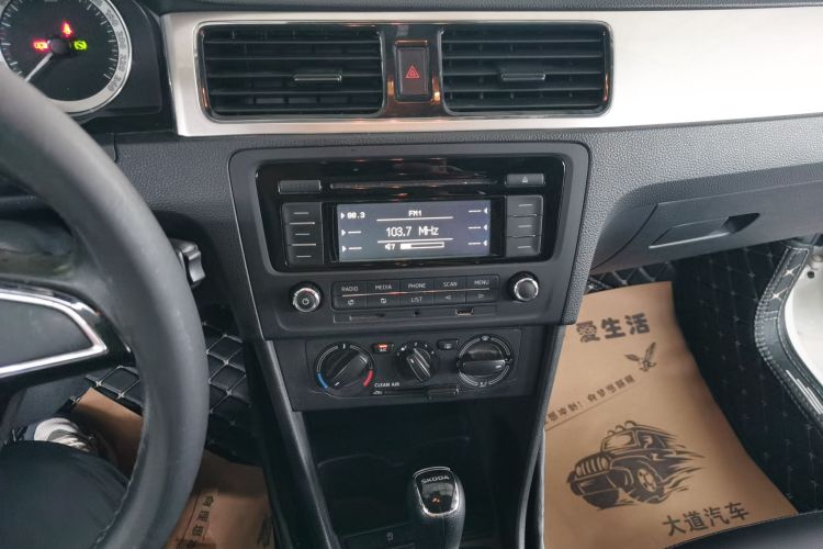 斯柯达 昕锐 2019款 1.5L 自动舒适版 国V中控内饰16