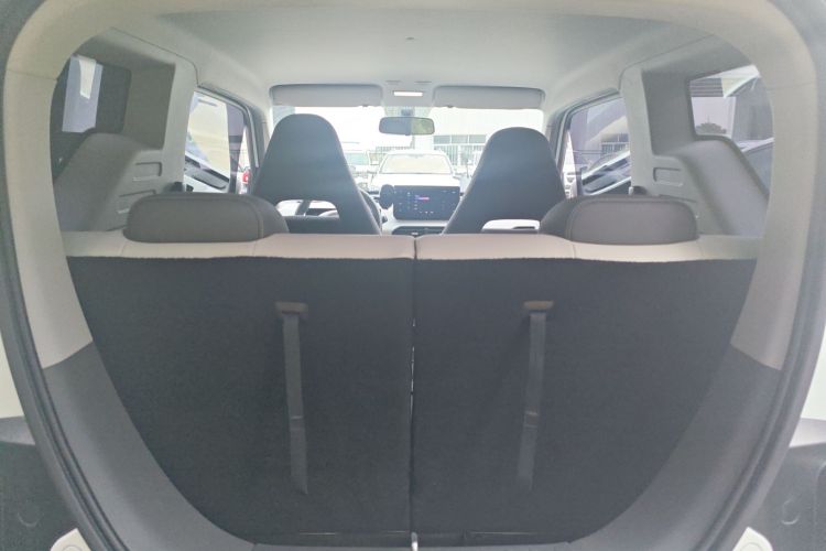 吉利银河 2024款 200km 熊猫骑士机舱底盘23