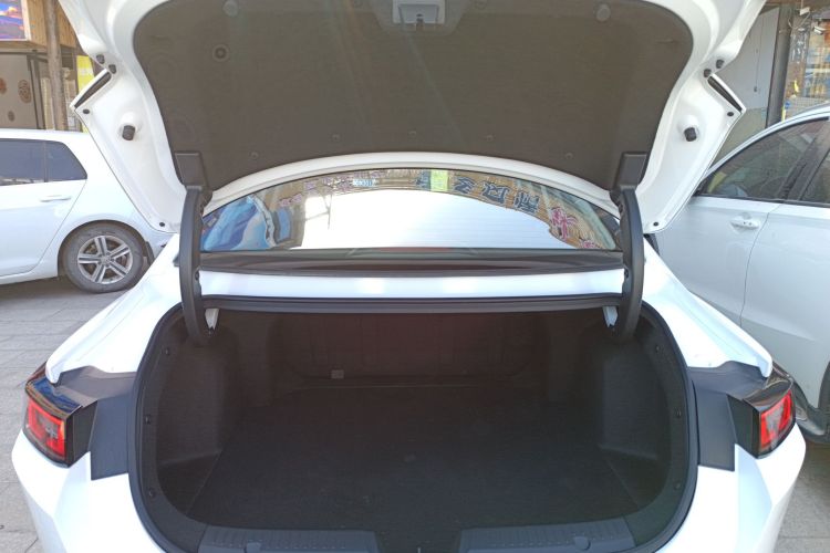 长安 逸动 2024款 1.5T GDI自动 旗舰型机舱底盘23