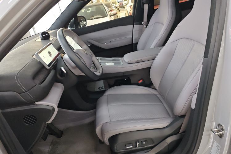 蔚来EC6 2024款 75kWh中控内饰19