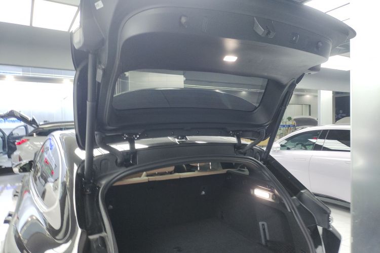 蔚来ET5T 2024款 100kWh Touring机舱底盘23