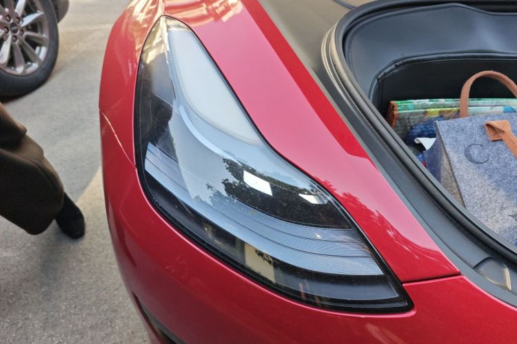 特斯拉 Model 3 2022款 后轮驱动版车身外观8