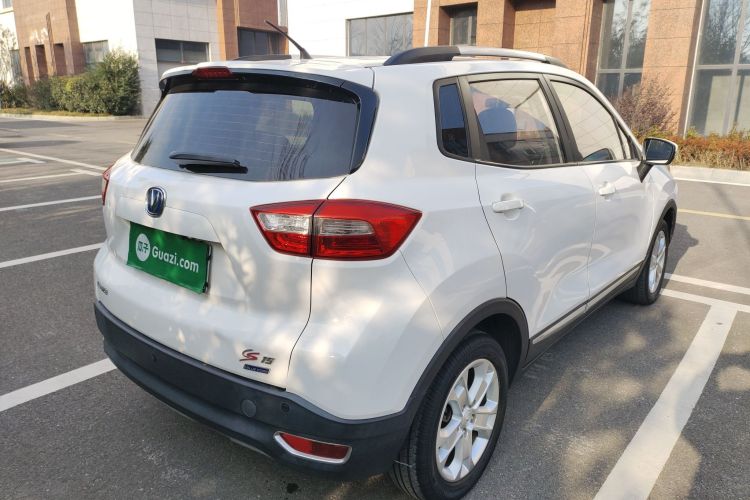 长安CS15 2017款 1.5L 自动豪华天窗版车身外观6005