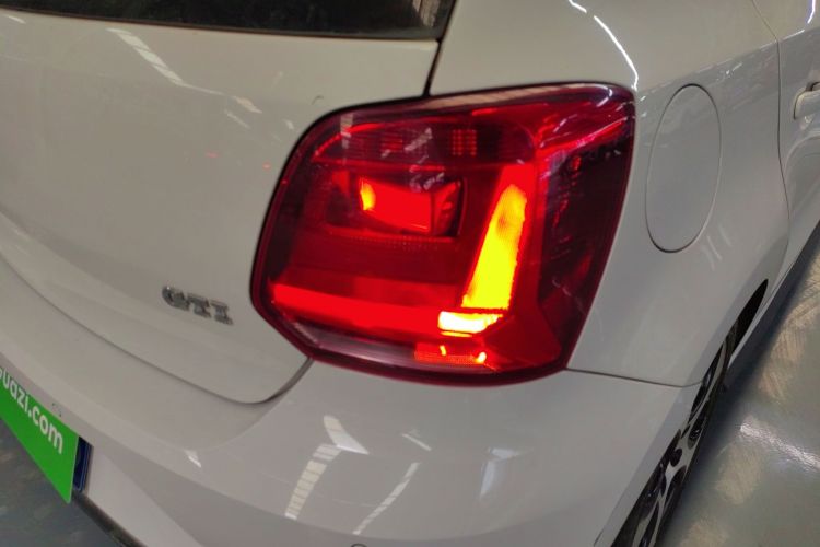 大众 Polo 2016款 1.4TSI GTI车身外观9