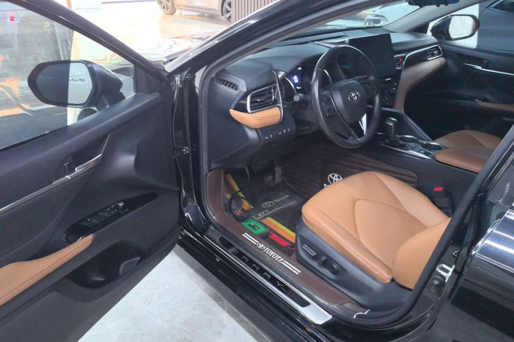 丰田 凯美瑞 2021款 2.0G 豪华版中控内饰20