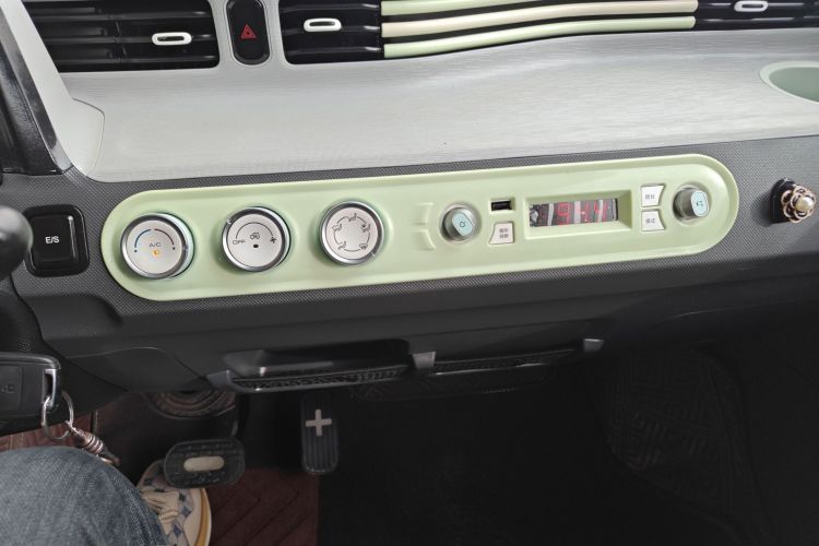 五菱汽车 宏光MINIEV 2021款 马卡龙时尚款 磷酸铁锂中控内饰16