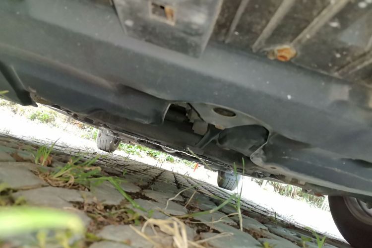 丰田 卡罗拉 2017款 改款 1.2T S-CVT GL-i局部细节9008