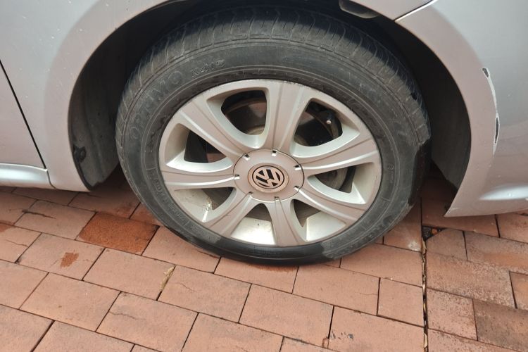 大众 朗逸 2011款 1.6L 自动品雅版车身外观6007