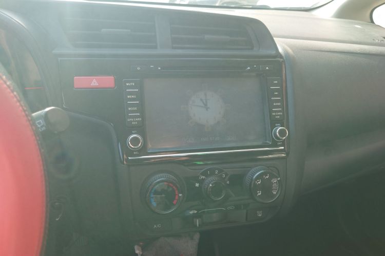 本田 飞度 2014款 1.5L LX CVT舒适型中控内饰16