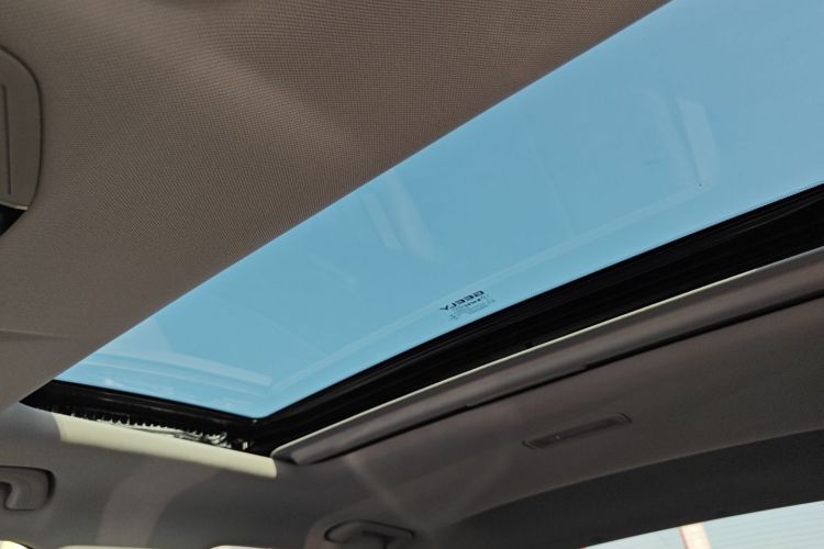 吉利汽车 帝豪 2023款 第4代冠军版 1.5L CVT尊贵型中控内饰22