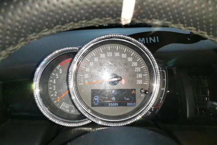 MINI 2019款 1.5T COOPER 经典派局部细节14