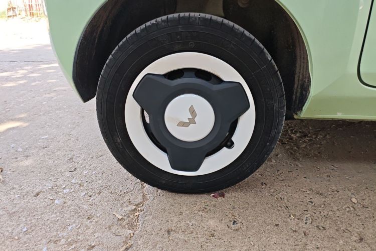 五菱汽车 宏光MINIEV 2022款 马卡龙臻享款 磷酸铁锂车身外观6008