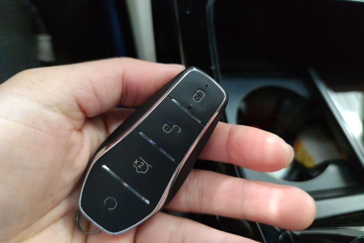 比亚迪 秦PLUS 2024款 荣耀版 DM-i 55KM领先型中控内饰11