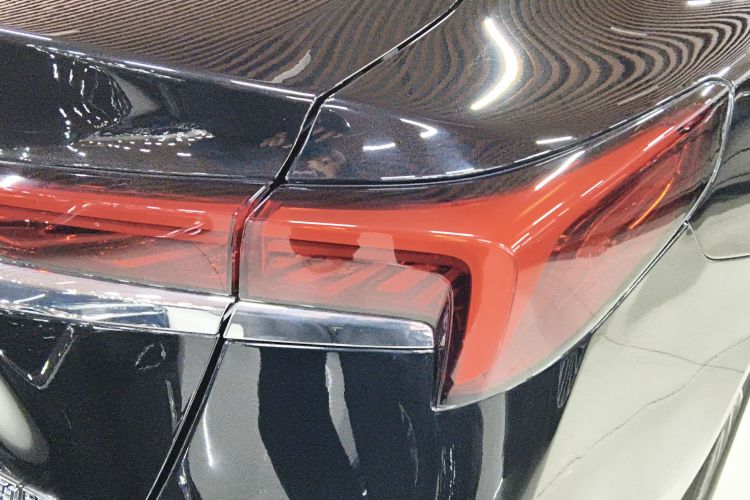 别克 君越 2023款 28T 越尊版车身外观9