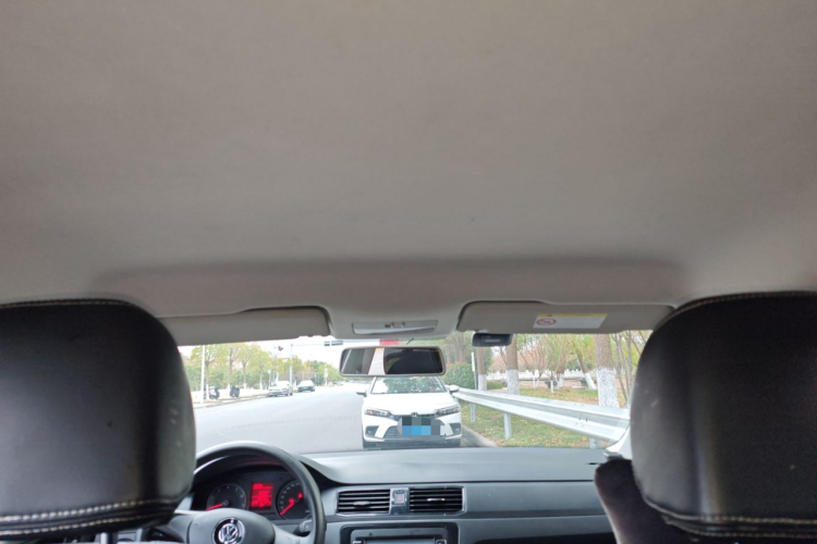 大众 桑塔纳 2016款 1.6L 手动风尚版中控内饰22