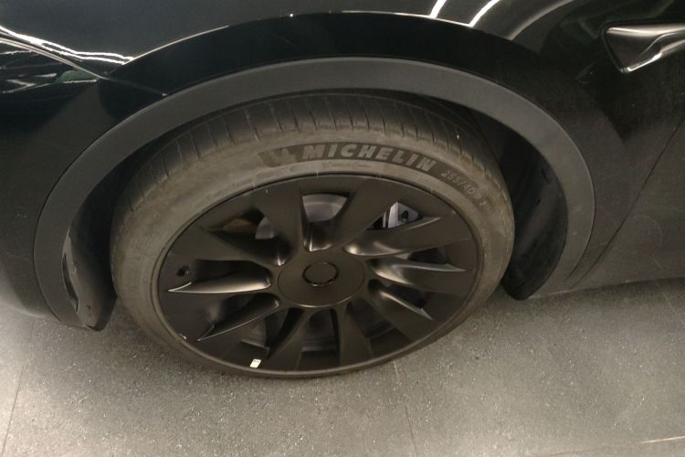 特斯拉 Model Y 2021款 标准续航后驱版车身外观6002