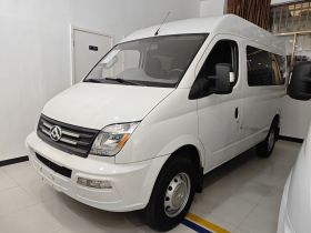 上汽大通MAXUS 新途V80 2021款 2.0T AMT经典傲运通短轴中顶5/6座