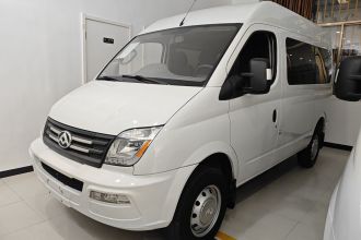 上汽大通MAXUS 新途V80 2021款 2.0T AMT经典傲运通短轴中顶5/6座