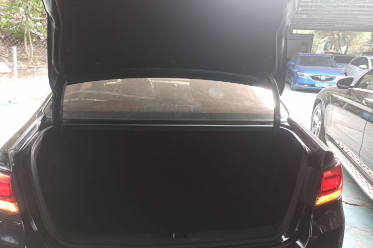 起亚K4 2014款 1.8L 自动GLS局部细节23