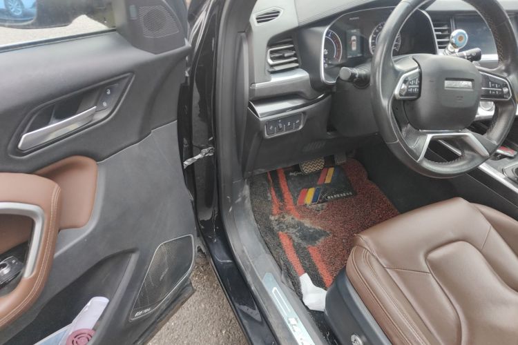 哈弗H6 2017款 红标 1.5T 自动两驱智尚型中控内饰20