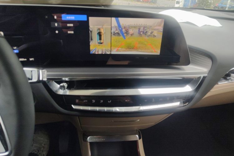 凯迪拉克 IQ锐歌 2022款 四驱高性能尊贵版局部细节16