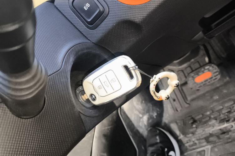 五菱汽车 宏光MINIEV 2022款 轻松款 磷酸铁锂中控内饰11