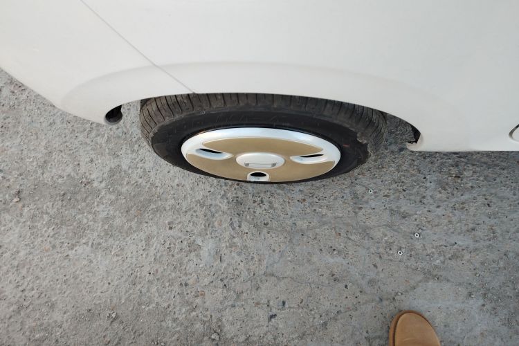 奔腾小马 2026款 222km 萌趣马车身外观6008