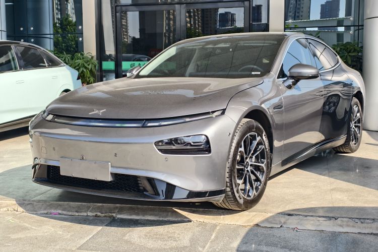 小鹏P7 2022款 625E车身外观1