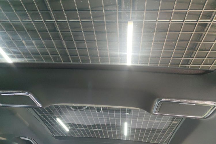 奔驰GLC 2020款 GLC 260 L 4MATIC 动感型局部细节22