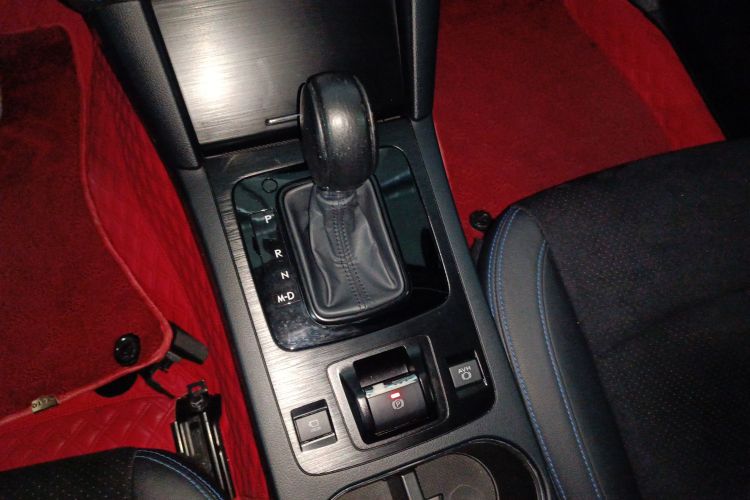 斯巴鲁 力狮 2020款 改款 2.5i 荣耀限量版 EyeSight中控内饰18