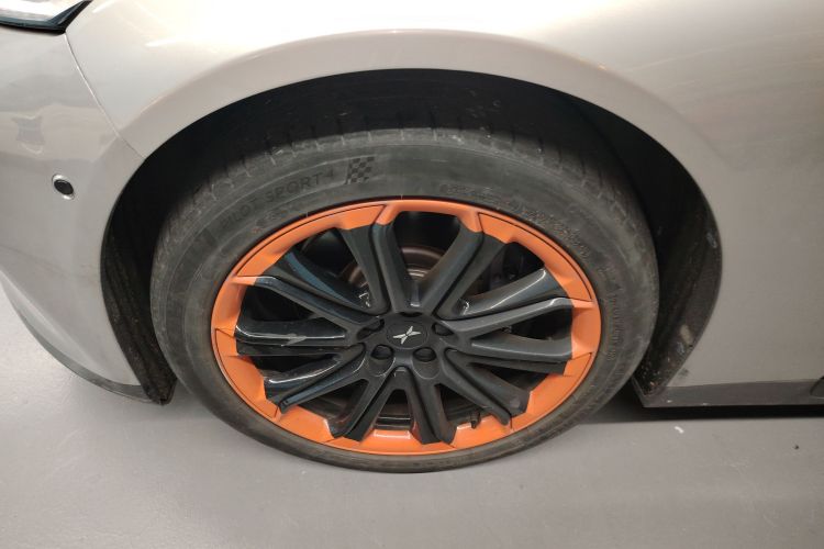 小鹏P7 2022款 480E+车身外观6007