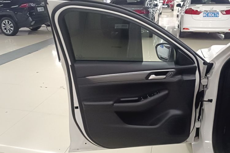 福特 福睿斯 2021款 1.5L 自动钻石版中控内饰47