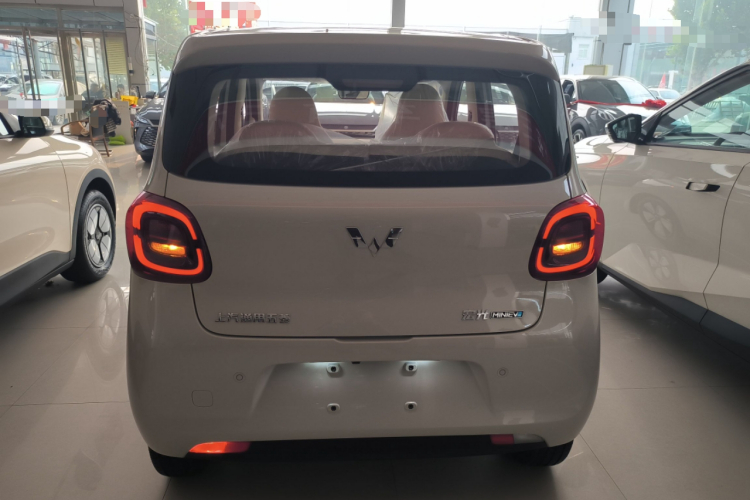 五菱汽车 宏光MINIEV 2025款 四门版 进阶款车身外观6