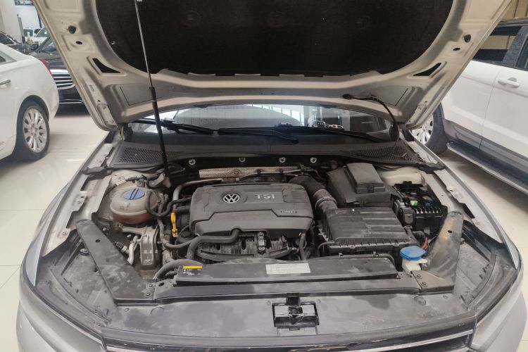 大众 迈腾 2018款 330TSI DSG 领先型机舱底盘24