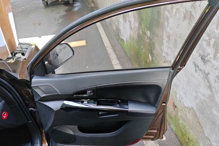 陆风X5 2013款 2.0T 手动创享版中控内饰7005