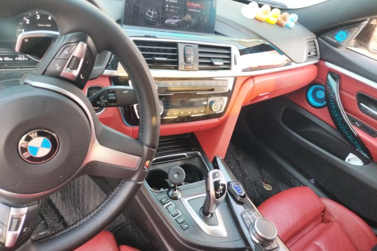 宝马4系 2019款 430i Gran Coupe M运动曜夜版中控内饰16