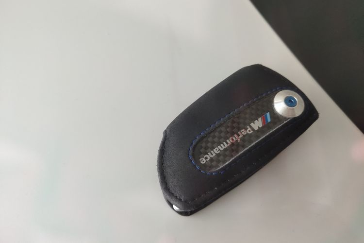 宝马X2 2021款 改款 xDrive25i 曜夜版中控内饰11