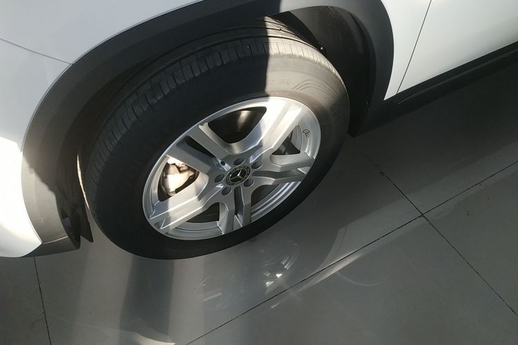 奔驰GLA 2023款 改款 GLA 200车身外观6007