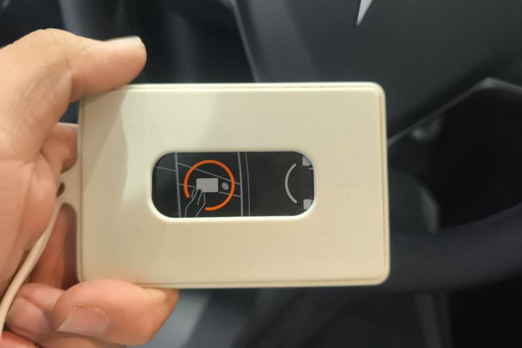 特斯拉 Model 3 2021款 标准续航后驱升级版中控内饰11